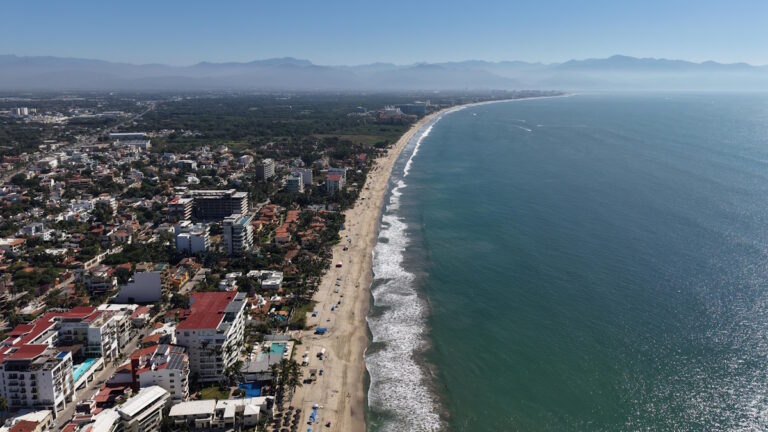 estamos-demostrando-que-en-mexico-a-nadie-se-le-deja-atras-sheinbaum-inaugura-ultimo-tramo-de-la-autopista-jala-puerto-vallarta-3